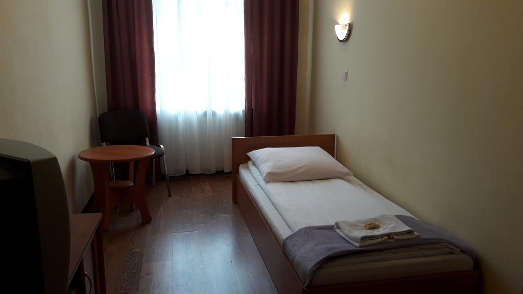 Motel Dom Turysty Kostrzyn nad Odra Zewnętrze zdjęcie